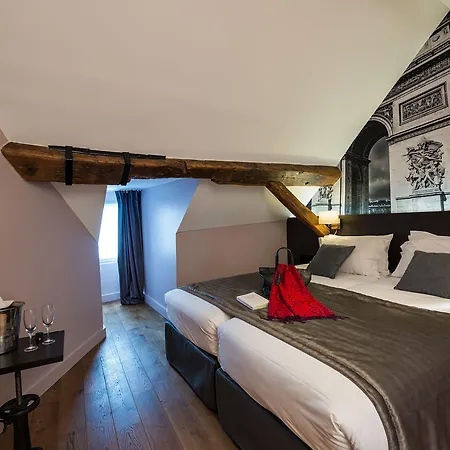 Midnight Hotel Parigi