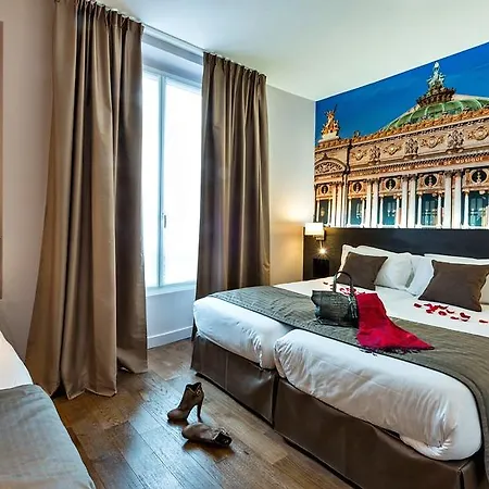 Midnight Hotel 3*