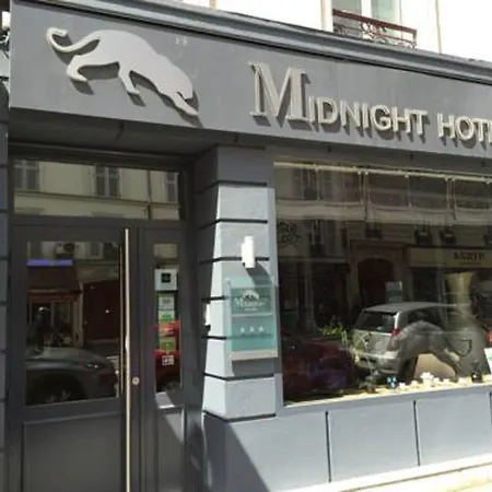 Midnight מלון פריז