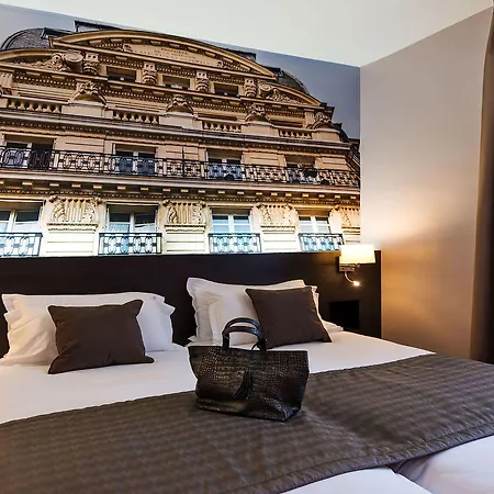 Hotel Midnight