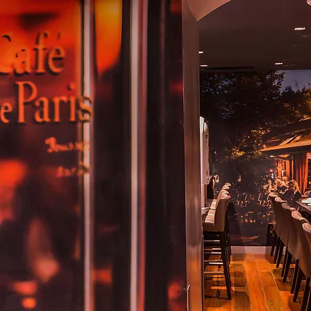 Midnight מלון 3*