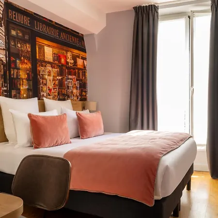 Midnight מלון 3*