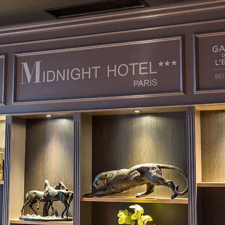 Hotel Midnight