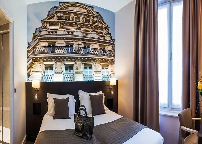 Hotel Midnight 3*